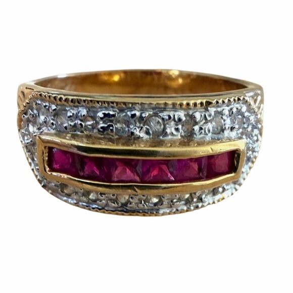 Statement Ring with pink Channel-Set Stones - Picture 8 of 11